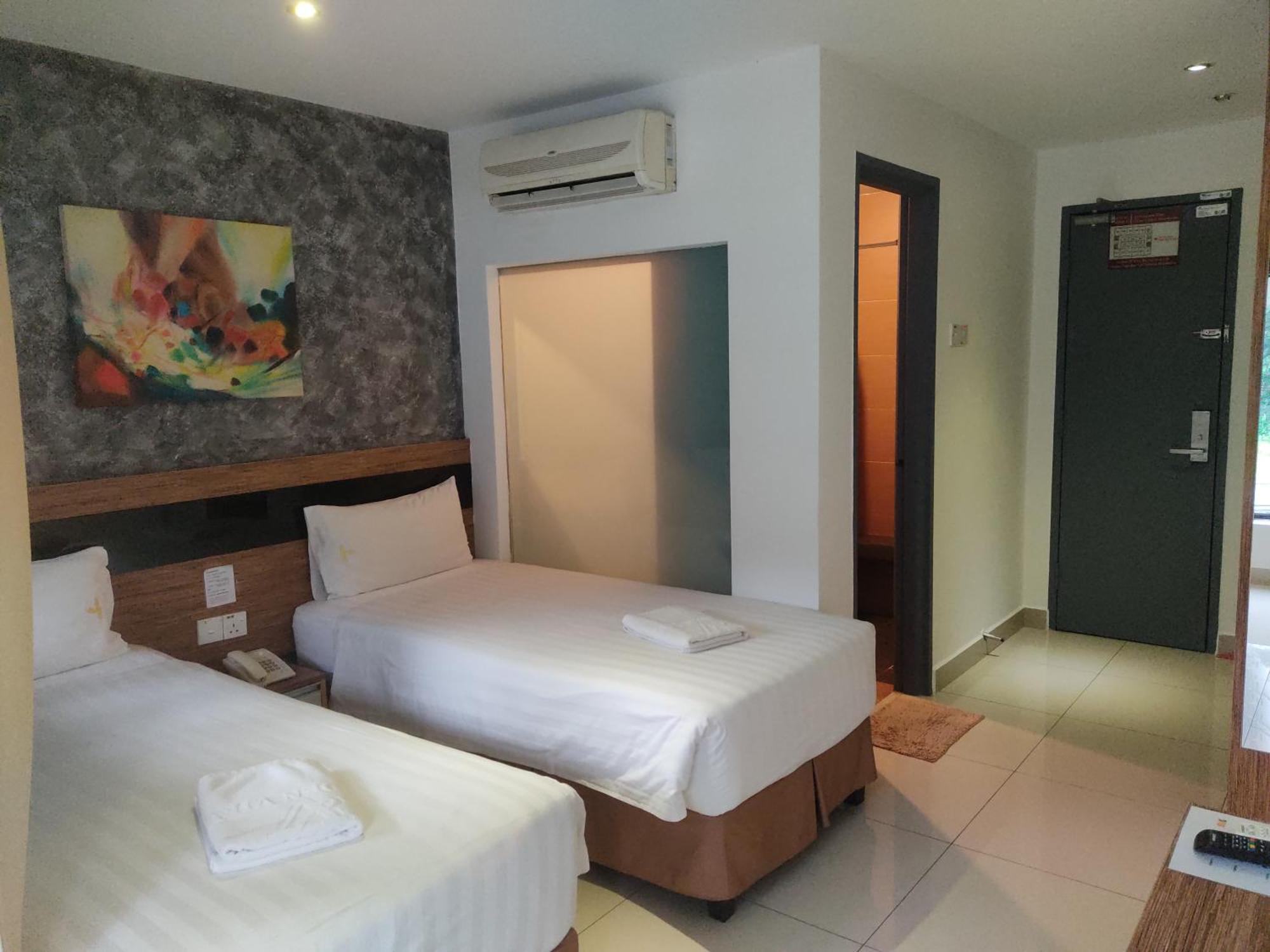 Jin Hotel Puchong Exterior photo