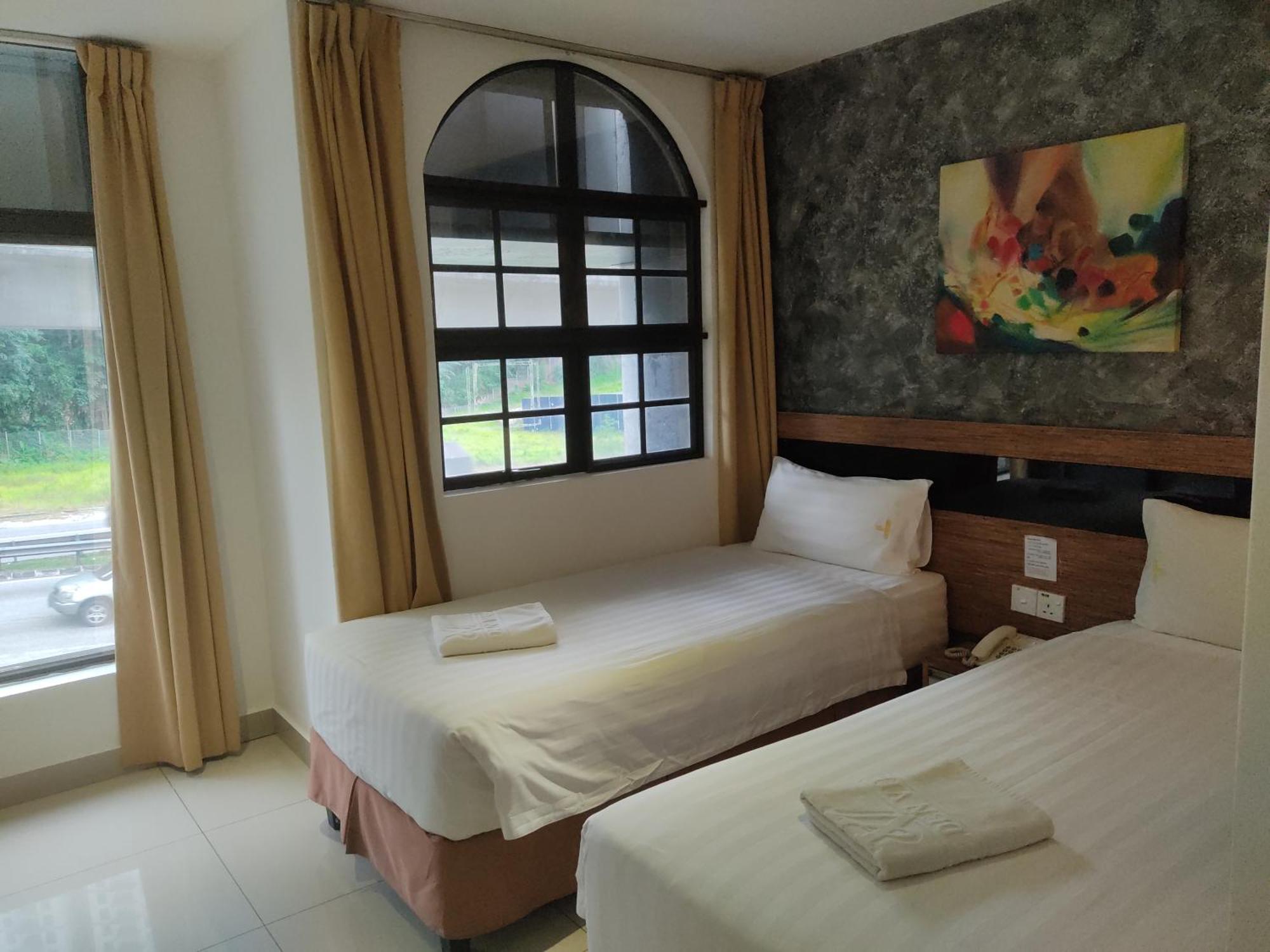 Jin Hotel Puchong Exterior photo