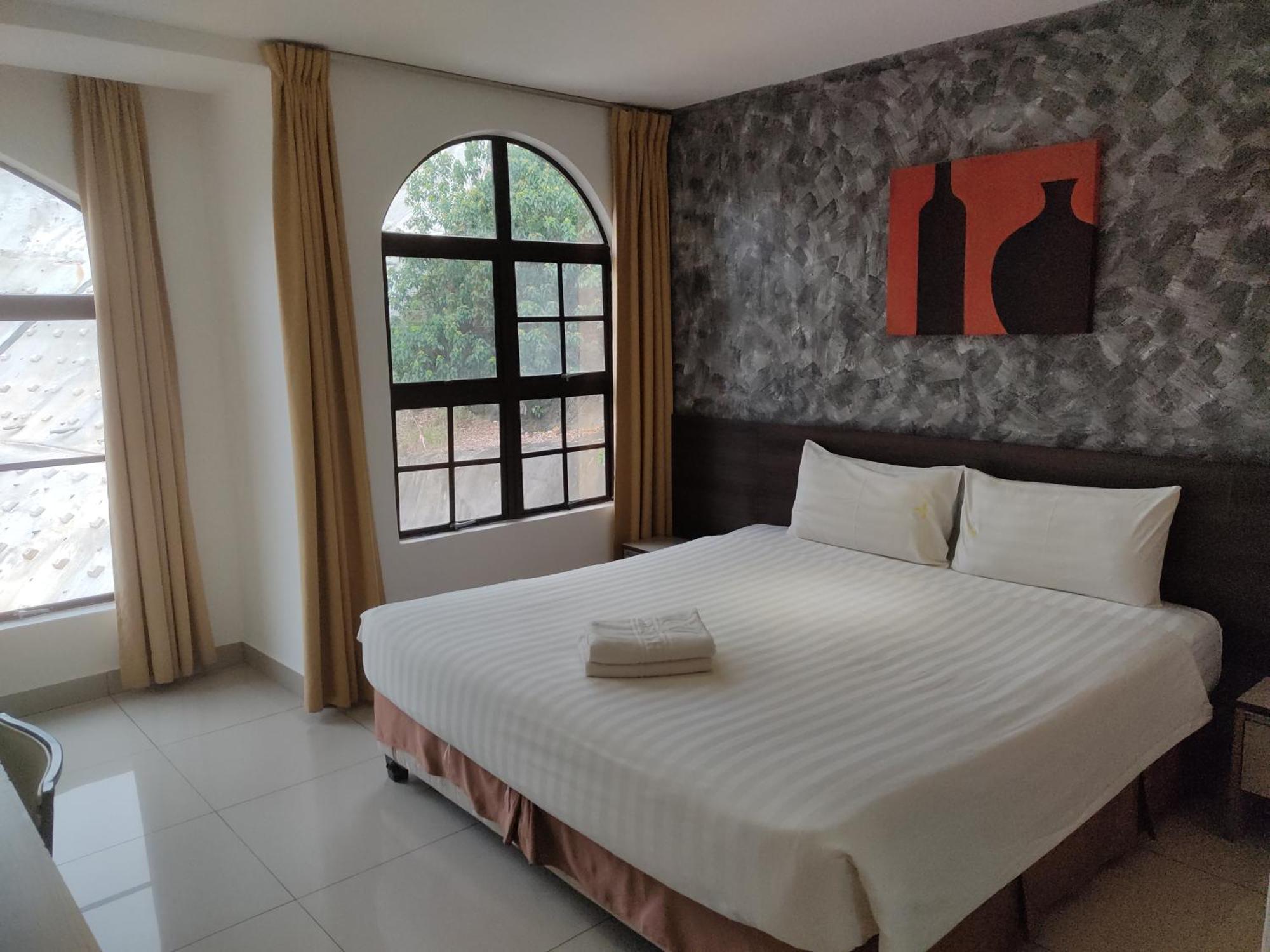 Jin Hotel Puchong Exterior photo