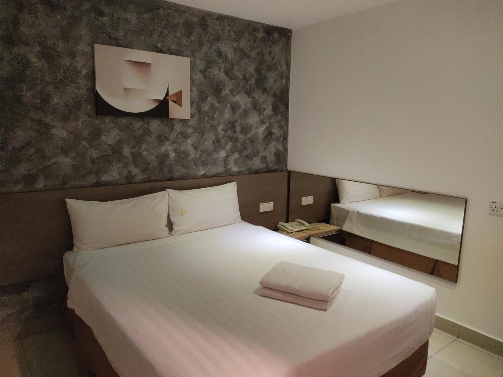 Jin Hotel Puchong Exterior photo