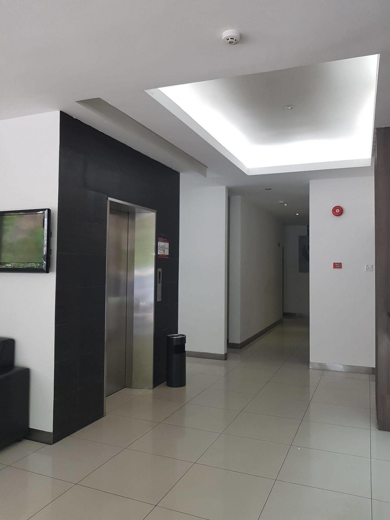 Jin Hotel Puchong Exterior photo