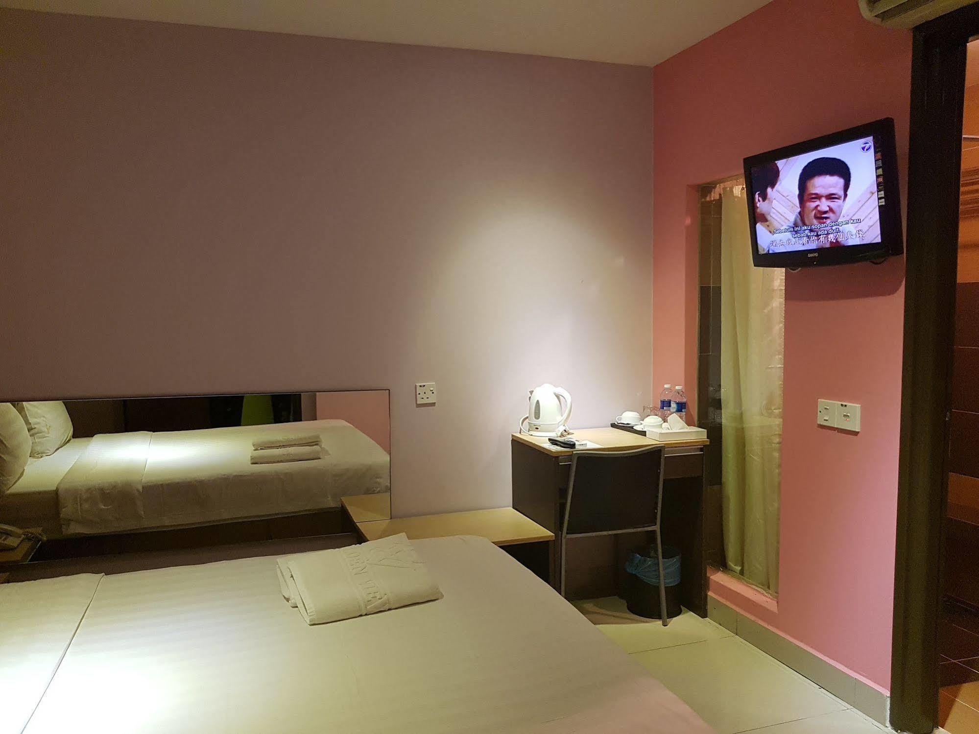 Jin Hotel Puchong Exterior photo