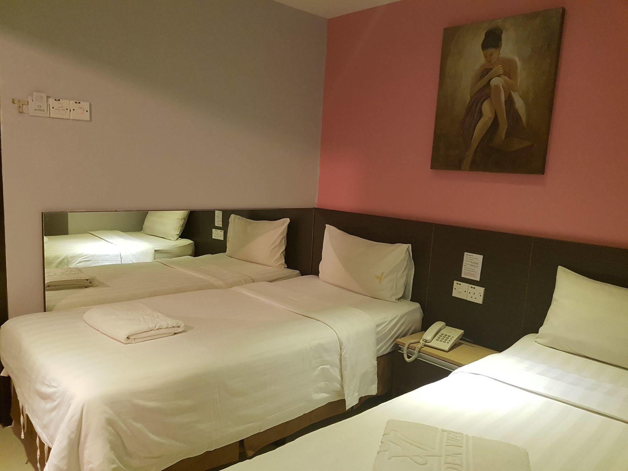 Jin Hotel Puchong Exterior photo