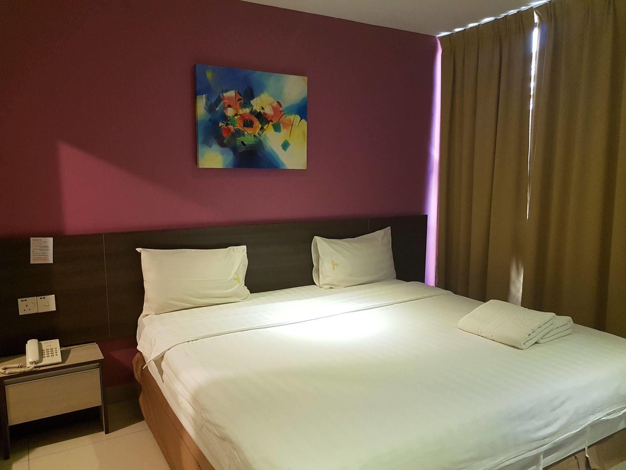 Jin Hotel Puchong Exterior photo