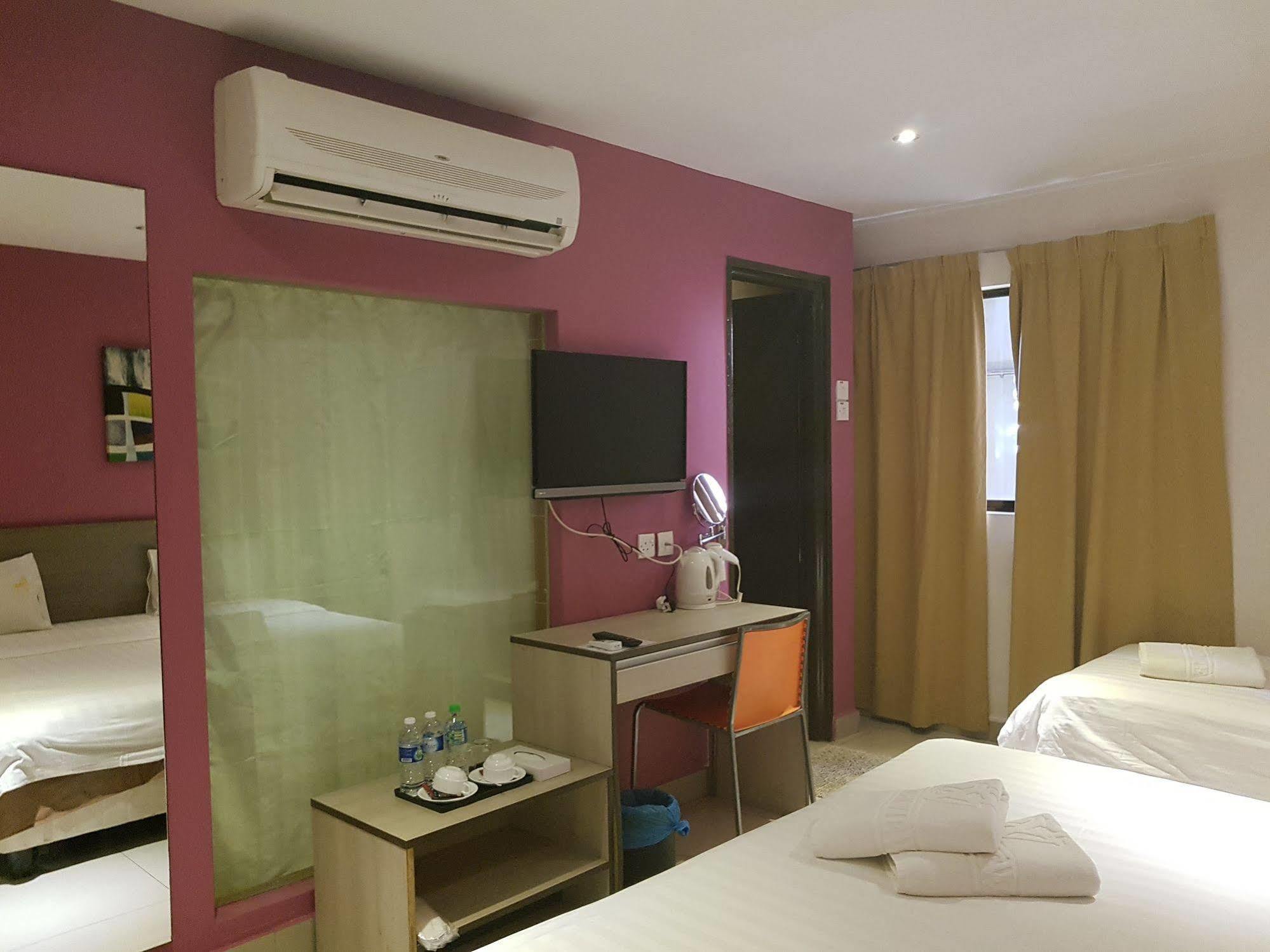Jin Hotel Puchong Exterior photo