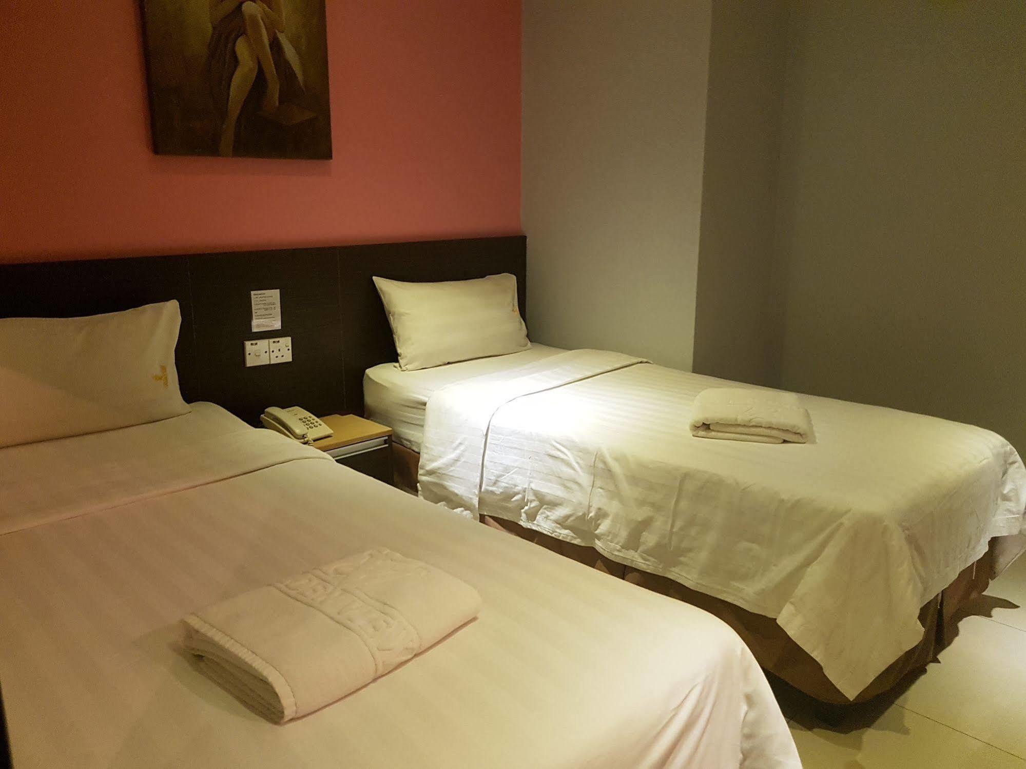 Jin Hotel Puchong Exterior photo
